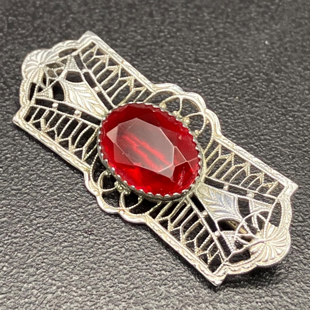 Antique Art Deco Silver Tone Filigree Brooch Red Faceted Glass C Clasp